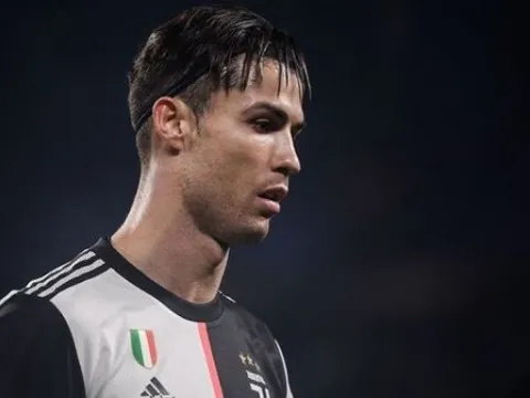 Đây, cái tên hiếm hoi ủng hộ Ronaldo trong cuộc đua bóng vàng