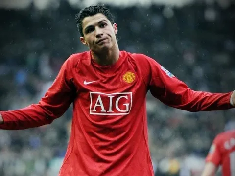 Cristiano Ronaldo không cho Man Utd điều Liverpool có được