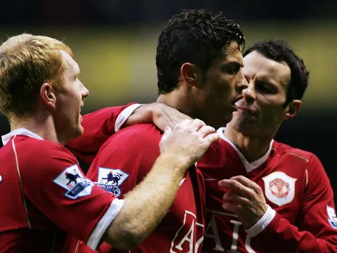 Ronaldo: Thật ngu khi không học hỏi từ những người đó!