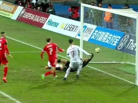 Cristiano Ronaldo - Từ kẻ bị cướp, trở thành kẻ cướp