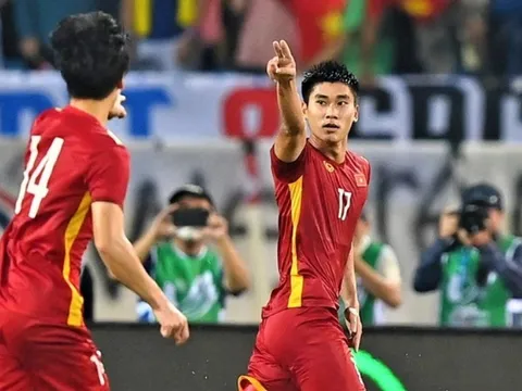 "Cú dứt điểm của Mạnh Dũng ở đẳng cấp rất cao"