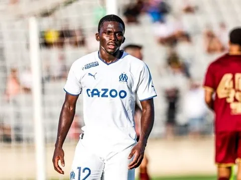 Cú lừa chuyển nhượng gây cười ở ngày cuối chợ hè 2022