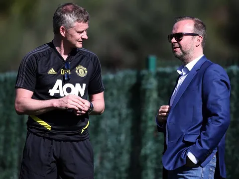 Cú lừa Ed Woodward ở Man Utd khiến tất cả ngã ngửa