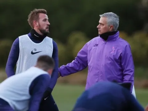 Cú sốc cho Mourinho, vỡ mộng ngay khi tới Tottenham