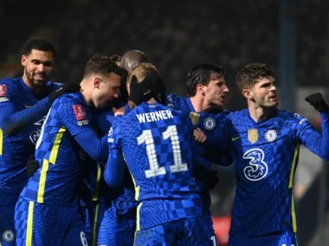 Cú sốc từ Abramovich, Chelsea chật vật trước đội hạng Nhất