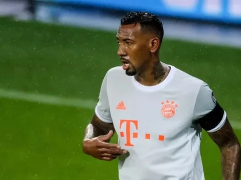 Củng cố hàng thủ, Tottenham và Arsenal tranh hàng của Bayern Munich