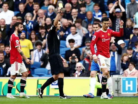 Cuộc đua Top 4 Premier League bớt một đối thủ, bước ngoặt điên rồ xảy ra