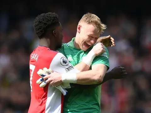 Cuộc đua Top 4 Premier League: M.U rớt đài; Arsenal vượt lên Spurs