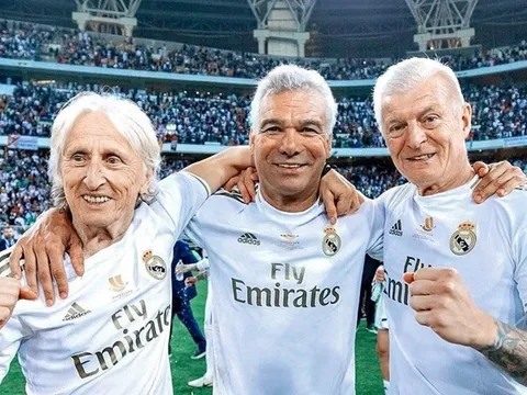 Cười té khói với loạt ảnh chế bán kết Champions League