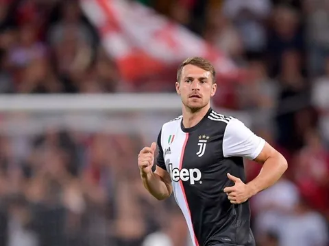 Cựu sao Arsenal quyết tâm rời Juventus