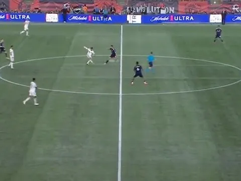 Cựu thần đồng Barca kiến tạo đẳng cấp