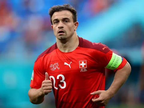 Cựu sao Liverpool trên đường tháo chạy khỏi Ligue 1