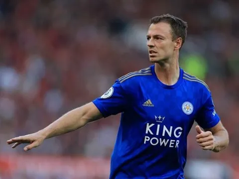 Cựu sao Man Utd liên tục bị la ó ở Anfield