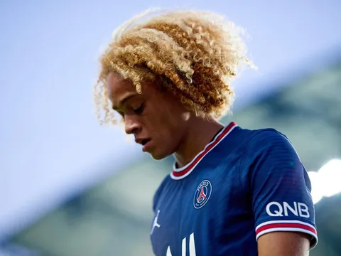 Cựu thần đồng Barca sắp rời PSG