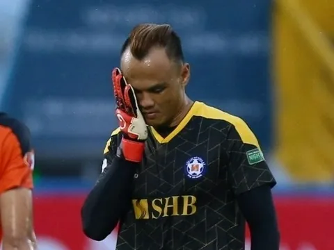 Cựu thủ môn tuyển Việt Nam nhập viện ở Đà Nẵng