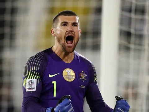 Cựu thủ thành Arsenal thán phục 1 điểm mạnh của ĐT Việt Nam