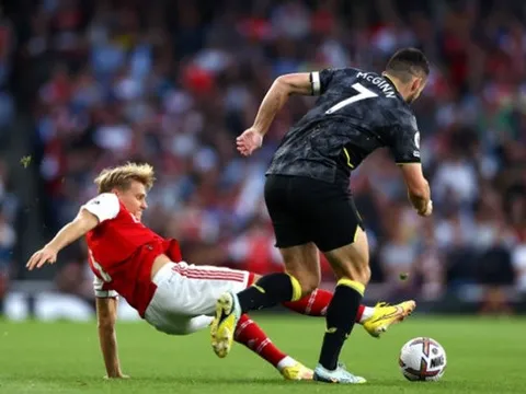 Odegaard nguy cơ vắng mặt trận gặp Man Utd