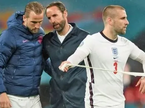 Đã đến lúc 3 ngôi sao lớn của Tam sư phải dự bị