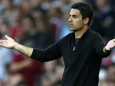 Đã đến lúc Arteta và Arsenal cần thay đổi để thích nghi