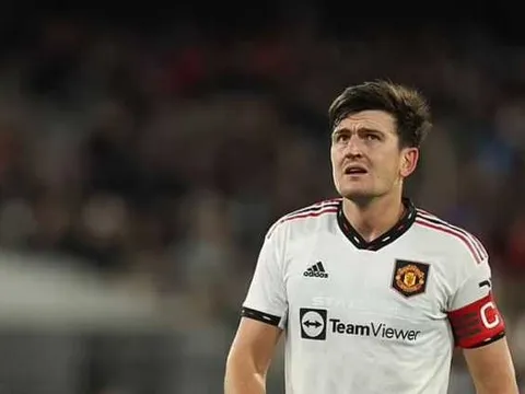 Đã đến lúc Ten Hag nên nghe theo lời khuyên của Evra