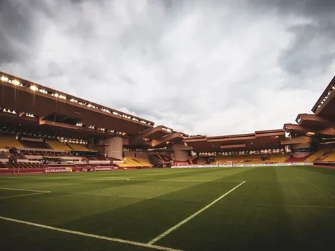 Đã rõ lý do khiến trận đấu giữa Monaco và PSG bị tạm hoãn