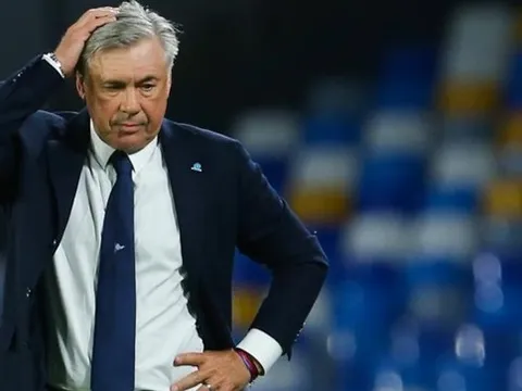 Đã rõ thời điểm Napoli sa thải “phù thủy” Ancelotti