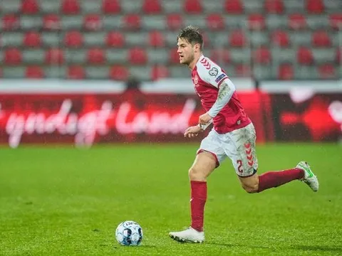 'Đá tảng' Đan Mạch có gì hay để Man Utd, Tottenham theo đuổi?