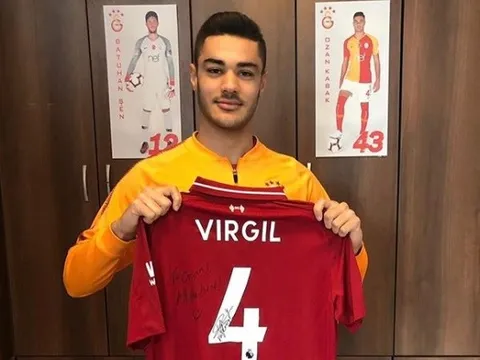 Đá tảng tuổi teen khiến Liverpool "mê mệt" là ai?