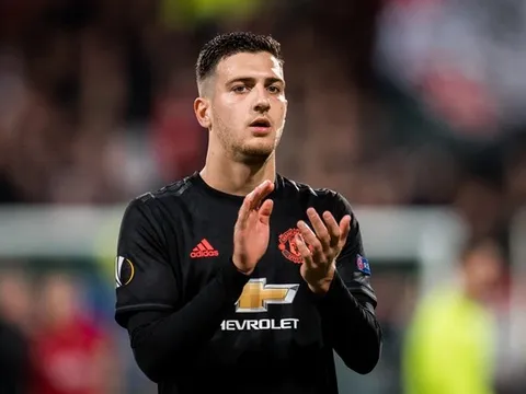 'Lấy lòng' Solskjaer, sao Man Utd gửi thông điệp đầy ẩn ý trên Twitter
