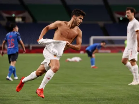 Phút 115 định mệnh, Tây Ban Nha hạ Nhật Bản bằng đẳng cấp ngôi sao