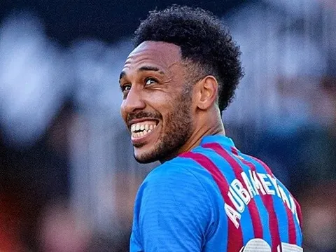 Đang thăng hoa cùng Barca, Aubameyang bất ngờ hướng đến Milan
