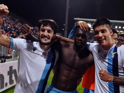 Đánh bại Cagliari, HLV Lazio thách thức Juventus, Inter Milan
