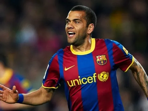 Dani Alves tiết lộ đối thủ khó chơi nhất sự nghiệp