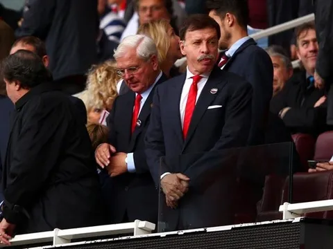 Arsenal sinh biến, tỷ phú chốt thời điểm gửi đề nghị cho nhà Kroenke