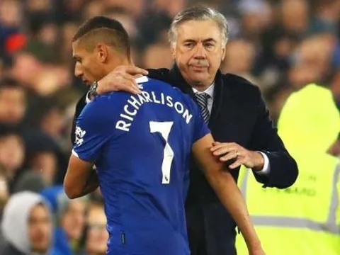 Danny Mills chỉ ra cầu thủ Man Utd phù hợp hoàn hảo với Everton