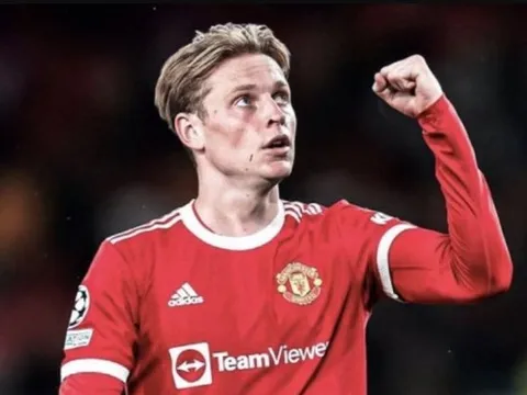 Đâu là nạn nhân của De Jong ở Man Utd?
