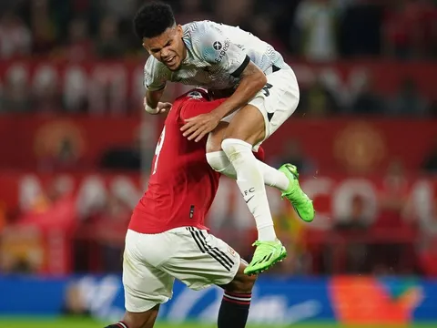 Đấu sĩ Raphael Varane