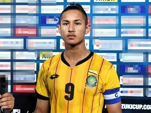 Đấu Việt Nam, tiền đạo Leicester qua mặt HLV, tự cho phép mình vào sân?