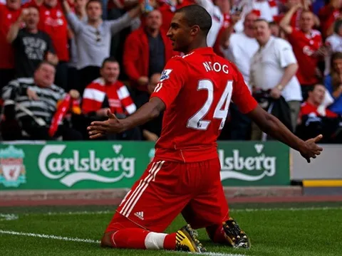 NÓNG! Cựu sao Liverpool có mặt ở TPHCM, 'siêu bom' sắp nổ