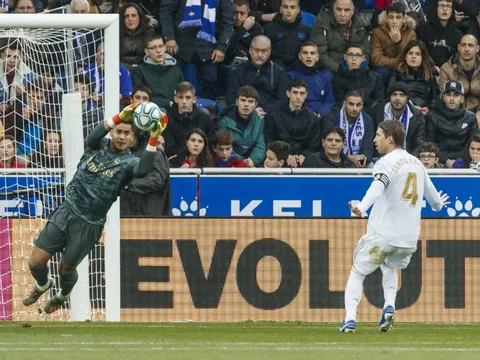 Đây! Ngôi sao sáng nhất giúp Real đả bại Alaves, người được Zidane hết mực ca ngợi