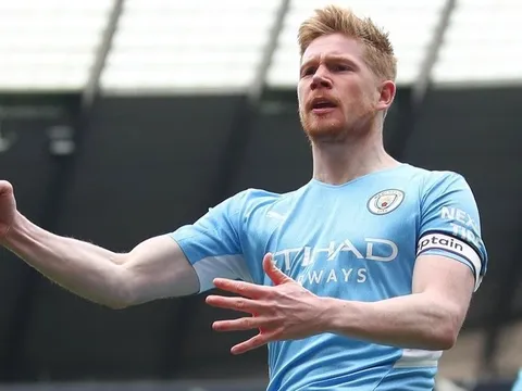De Bruyne thách thức Benzema ở cuộc đua Quả bóng vàng