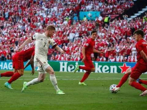 De Bruyne đã cứu Bỉ khỏi "cửa sinh tử" như thế nào?
