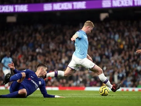 'De Bruyne đã ở cùng vị trí đó 10 phút trước'