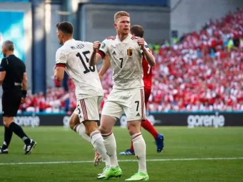 De Bruyne đưa tuyển Bỉ vào vòng 16 đội