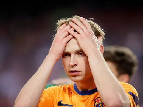 Barca sẵn sàng cho 2 thỏa thuận đổi De Jong, gây sốc với M.U