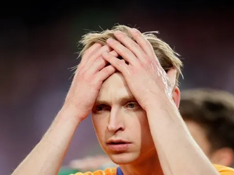De Jong – Barca: Vì đâu nên nỗi?