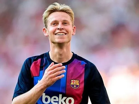 Đồng đội muốn De Jong ở lại Barca
