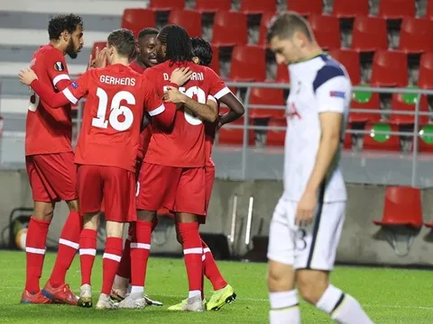 Để Son - Kane dự bị, Tottenham thua đau Antwerp trên đất Bỉ