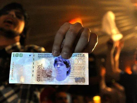 Đề xuất in hình Maradona lên tờ tiền có mệnh giá cao nhất Argentina