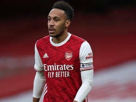Đến trận đấu muộn, Aubameyang đối mặt 'án phạt nguội' từ Arsenal